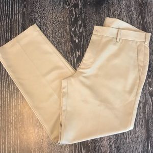Van Heusen Men’s Dress Pants 34x30 Khaki Like New